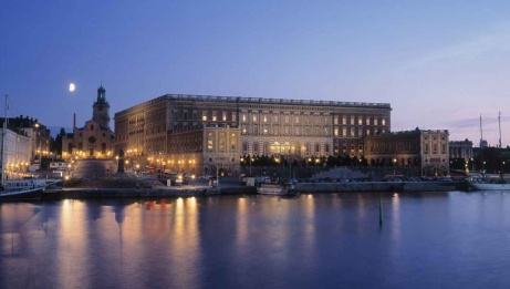 royal-palace-in-stockholm