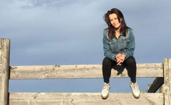 4 writers, 1 reading