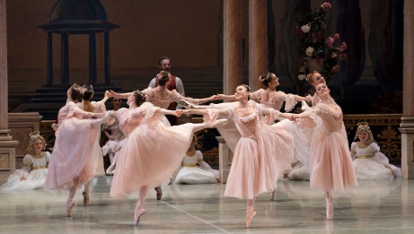 Philadelphia Ballet charms with the return of 'Nutcracker' to the Academy  of Music