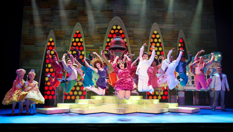 "You Can't Stop The Beat" - (center) Niki Metcalf as “Tracy Turnblad” and Company in Hairspray. © Jeremy Daniel