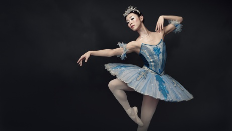 les-grands-ballets-casse-noisette-the-nutcracker-2023-photo-sasha-onyshchenko-danseuse-yui-sugawara-formath