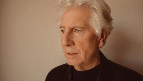 Graham Nash staring away from the camera © Amy Grantham