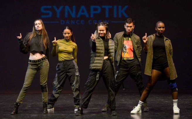 K-pop dance with Synaptik Dance Crew | Dance at Zibi | Thu, Jul 18 ...