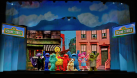 Les personnages de Sesame Street Live sur scène. 